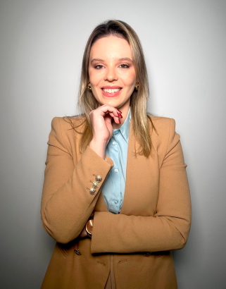 Dra. Renata Cristina Faria Oliver